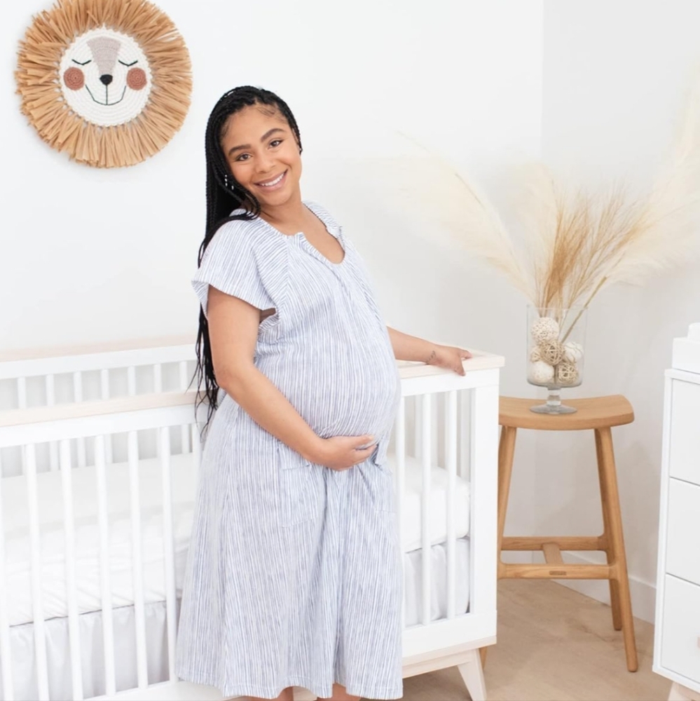 Kindred Bravely Labor and Delivery gown white and blue